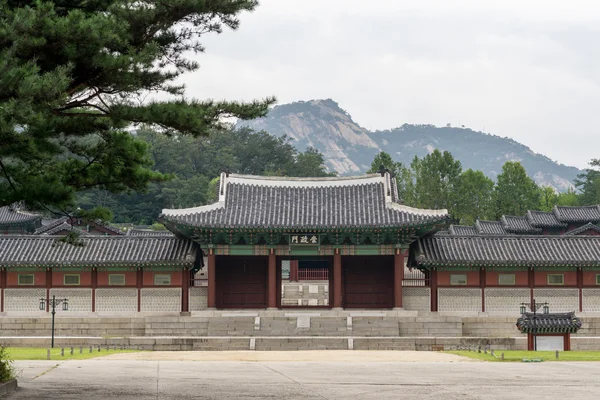 Gyeonghui gung Palace landschap — Stockfoto