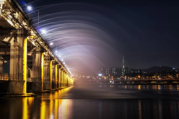 Banpo Bridge Rainbow fontein — Stockfoto