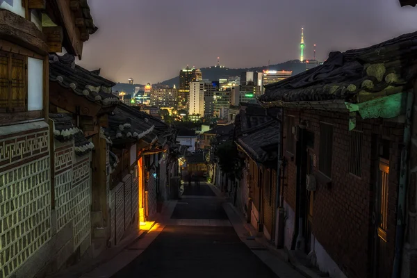 Bukchon-hanok селище — стокове фото