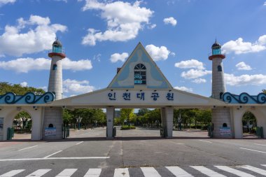 Incheon Grand Park ana kapısı