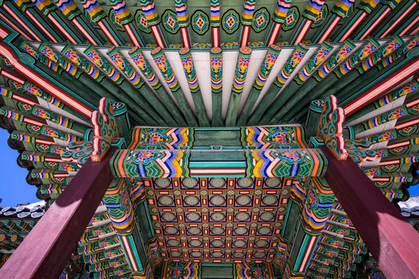 Потолок Changdeokgung Architecture — стоковое фото