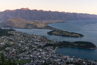 Queenstown günbatımı görünümünden skyline gondol