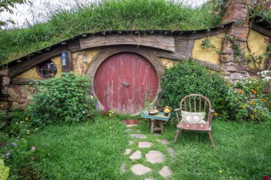 Hobbitköy Hobbit delikler