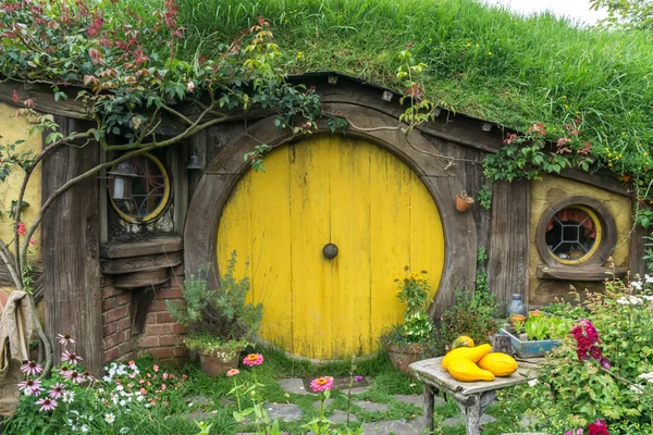 Hobbit-Löcher in Hobbiton — Stockfoto