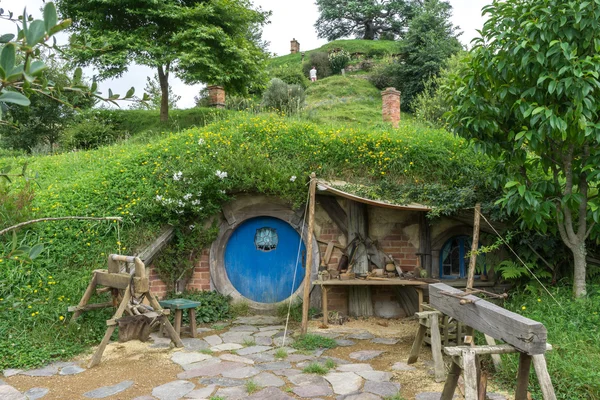 Hobbit Löcher und Hobbit Garten — Stockfoto