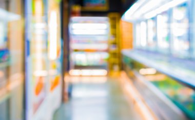 Arkaplan kullanımı için süpermarketin bulanık görüntüsü ve çeşitli ürün .