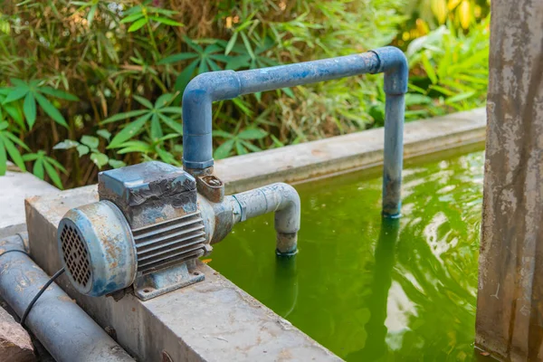 Image Water Pump Pumping Waste Water Green Rotten Ponds — Stock Photo, Image