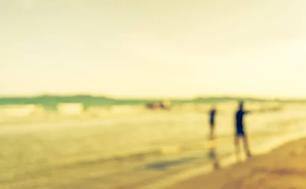 Immagine Astratta Persone Sfocate Che Camminano Sulla Spiaggia Uso Sfondo — Foto Stock