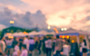 Arka plan kullanımı için Bokeh ile sokak festivalinin klasik ton bulanık görüntüsü .