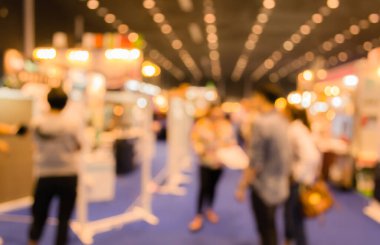 Alışveriş merkezinin bulanık görüntüsü ve arka plan kullanımı için insanlar. (Klasik ton))