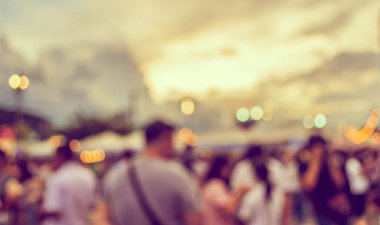 Arka plan kullanımı için Bokeh ile sokak festivalinin klasik ton bulanık görüntüsü .