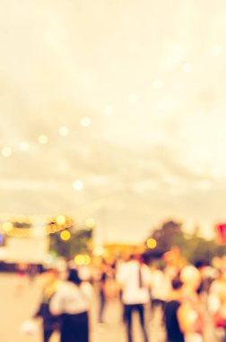 Arka plan kullanımı için Bokeh ile sokak festivali yiyecek kamyonunun klasik ton bulanık görüntüsü .