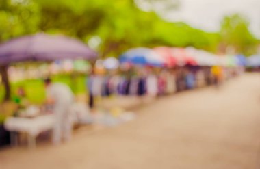 Arka plan kullanımı için günlük piyasanın soyut bulanık görüntüsü. (Klasik ton))