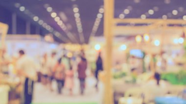 Arkaplan kullanımı için alışveriş merkezinin bulanık görüntüsü. (Klasik ton))