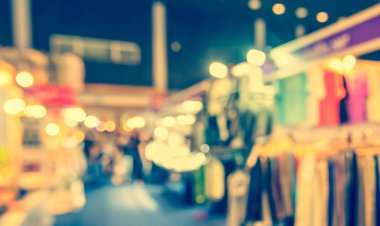 Arkaplan kullanımı için Bokeh ile soyut bulanık alışveriş salonu. (Klasik ton))