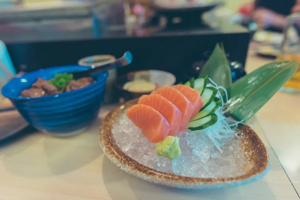 Образ Японской Кухни Сырой Свежий Лосось Сашими Нарезанный Джанпанском Стиле — стоковое фото