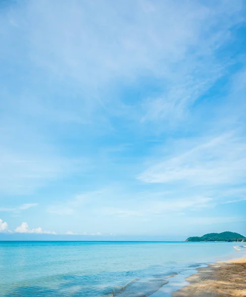 Imagen Vertical Playa Día Soleado Chao Lao Beach Khlong Khut —  Fotos de Stock