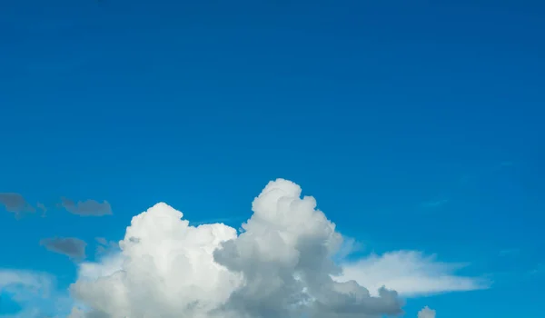 Obrázek Modré Oblohy Bílými Mraky Denní Čas Pozadí — Stock fotografie