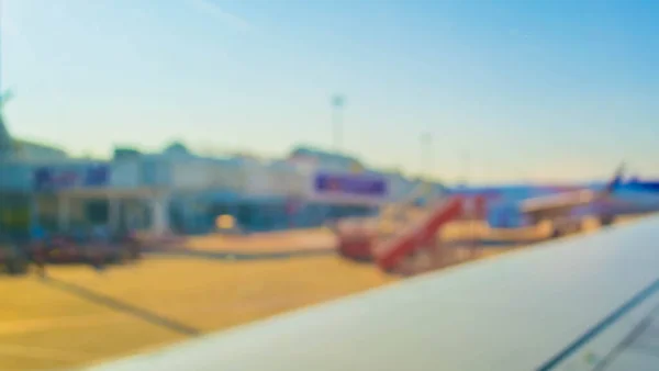 Imagem Desfocada Avião Interior Para Ver Pista Aeroporto Para Uso — Fotografia de Stock