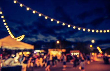 Fon kullanımı için Bokeh ile sokak festivalindeki Food Stall 'un klasik ton bulanık görüntüsü .
