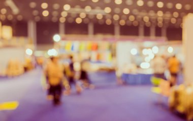 Alışveriş merkezinin bulanık görüntüsü ve arka plan kullanımı için insanlar. (Klasik ton))