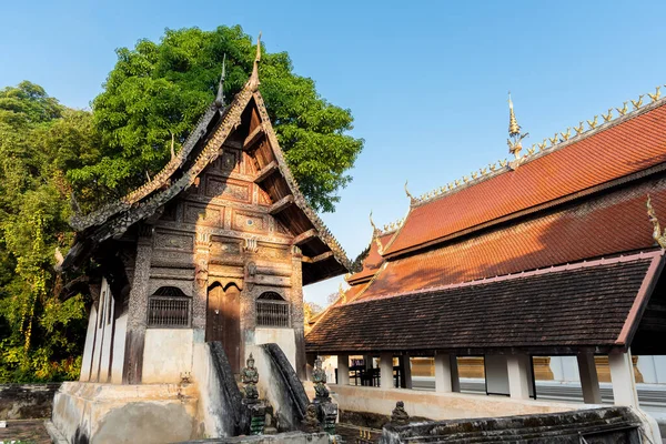 Wat Ubosot Antiguo Templo Hecho Madera Conocido Como Punto Referencia —  Fotos de Stock