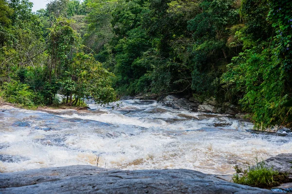 Lange Belichting Beeld Van Hoge Snelheid Waterstroom Rivier Zware Regen — Stockfoto