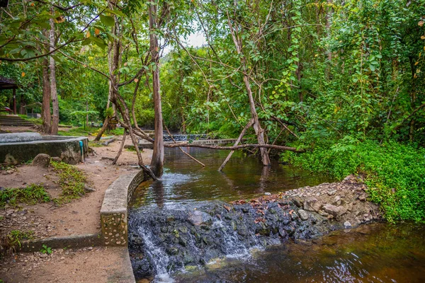 Afbeelding Van Watervijver Pong Nam Ron Tha Pai Hete Lente — Stockfoto