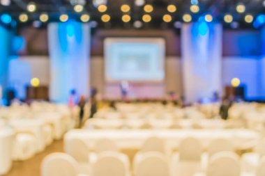 Arkaplan kullanımı için oditoryum odasının bulanık tonu.