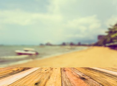 Arka plan kullanımı için sahilin soyut bulanık görüntüsü. (Klasik ton))