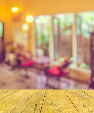 Geçmişin kullanımı için Retro kahve dükkanı ya da restoranın bulanık görüntüsü. (Klasik ton))