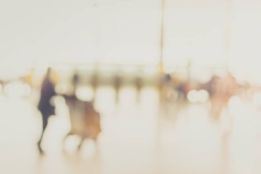 Alışveriş merkezinin bulanık görüntüsü ve arka plan kullanımı için insanlar .