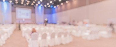 Arkaplan kullanımı için oditoryum odasının bulanık tonu.