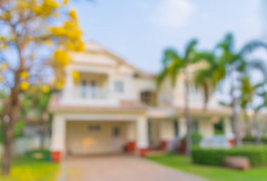 Arka plan kullanımı için köydeki evin bulanık görüntüsü .