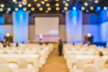 Arkaplan kullanımı için oditoryum odasının bulanık tonu.