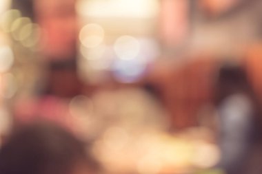 Bokeh ile restoranın bulanık arkaplan görüntüsü. (Klasik ton))