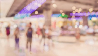 Alış veriş merkezinin ve insanların arka plan kullanımı için bulanık tonu .