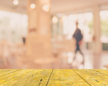 Kafenin arka planında Bokeh imajı var. (Klasik ton))