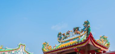 Çatı ve mavi gökyüzü görüntüsü (Çin tarzı) .