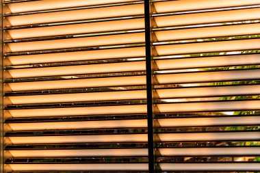 ekran çubuğu Windows sırasında şiddetli yağmur yağmur damlası görüntüsünü.