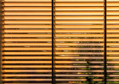 ekran çubuğu Windows sırasında şiddetli yağmur yağmur damlası görüntüsünü.