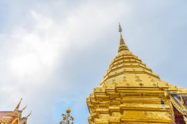 Doi Suthep Tapınağı, Chiang Mai, Thiland 'daki Budist tapınağının resmi..