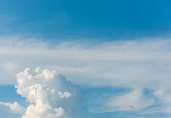 Imagem Céu Azul Nuvens Brancas Dia Para Uso Segundo Plano — Fotografia de Stock