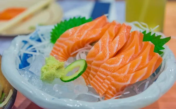 Image Raw Fresh Salmon Sliced Topped Ice Dish — Stock Photo, Image