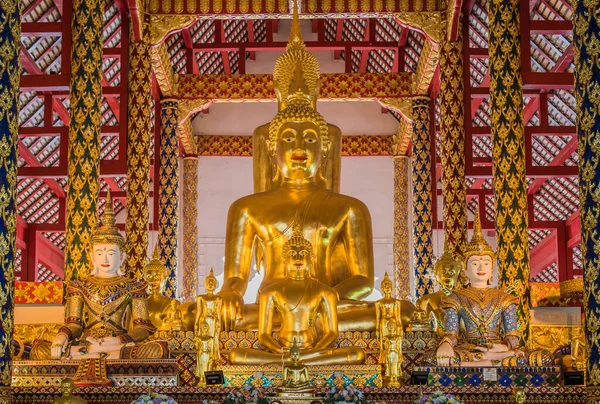Statua Buddha Oro Nella Chiesa Del Tempio Wat Suan Dok — Foto Stock