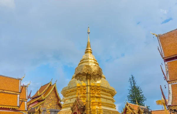 Εικόνα Του Ορόσημο Βουδιστική Παγόδα Wat Phra Ότι Doi Suthep — Φωτογραφία Αρχείου