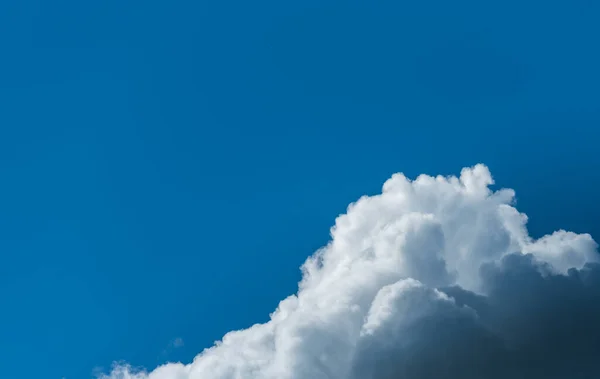 Изображение Голубого Неба Белыми Облаками Дневное Время Фона — стоковое фото