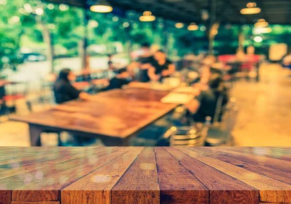 Hout Tafel Coffee Shop Wazig Achtergrond Met Bokeh Afbeelding — Stockfoto