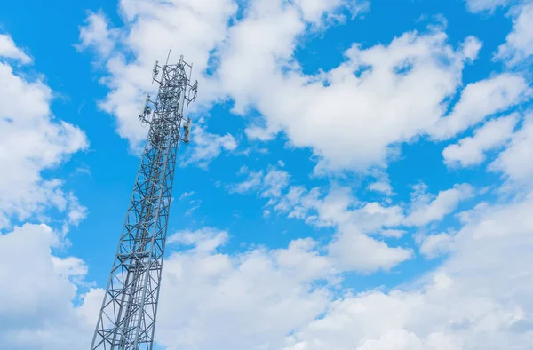 Imagem Tele Rádio Torre Com Céu Azul — Fotografia de Stock