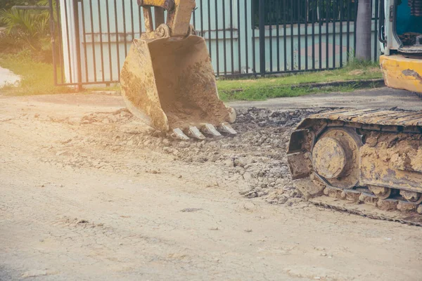 Imagen Tono Vintage Carretera Reparación Coches Retroexcavadora Tiempo Del Día —  Fotos de Stock